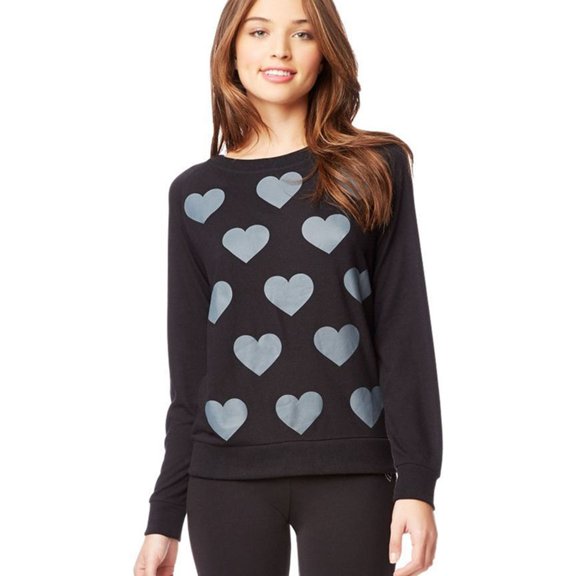 Aeropostale Womens Heart Graphic T-Shirt, Black, Juniors, Medium