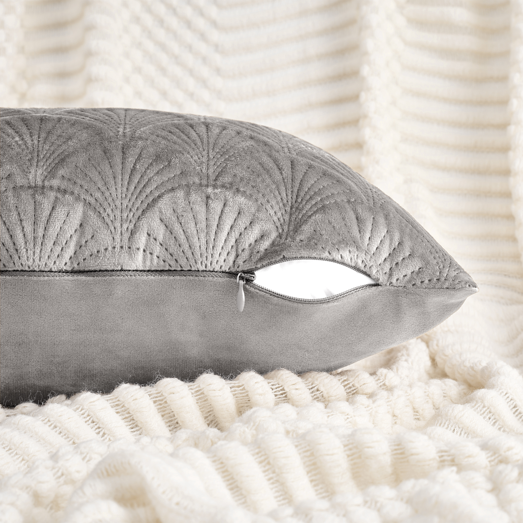 Unique Bargains Pack of 2 Velvet Solid Throw Pillow Covers 20" x 12" Grey
