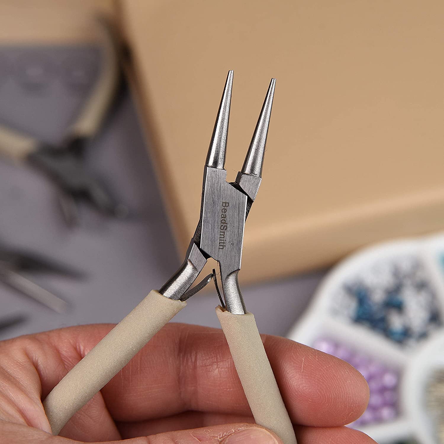Beadsmith 8 Piece Jewelry Making Plier Set - Beige Color Coordinated Carrying Case