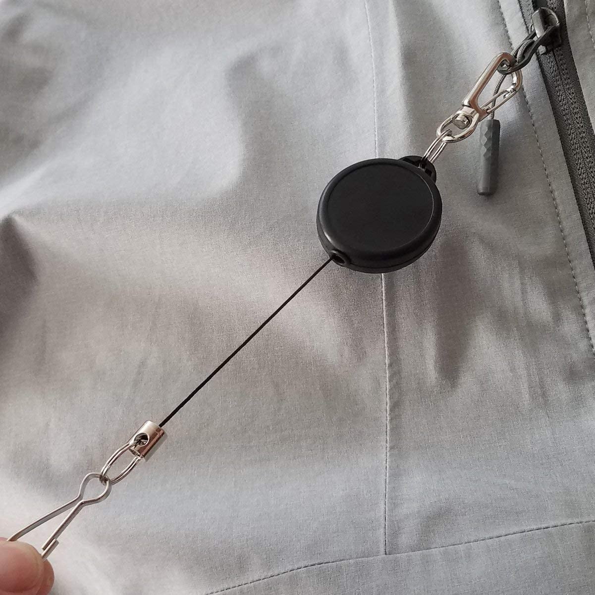 Bulk 100 Pack - Heavy Duty Retractable Badge Reel - Metal Carabiner Clip - Ski Pass/Sport Lift Ticket Holder Keychain - Attach to Coat Zipper Hole or Belt Pants Loop Specialist ID