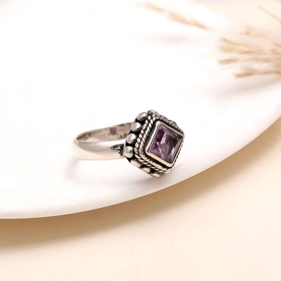 AG 925 Jewellery Square Purple Amethyst Ring, 925 Sterling Silver