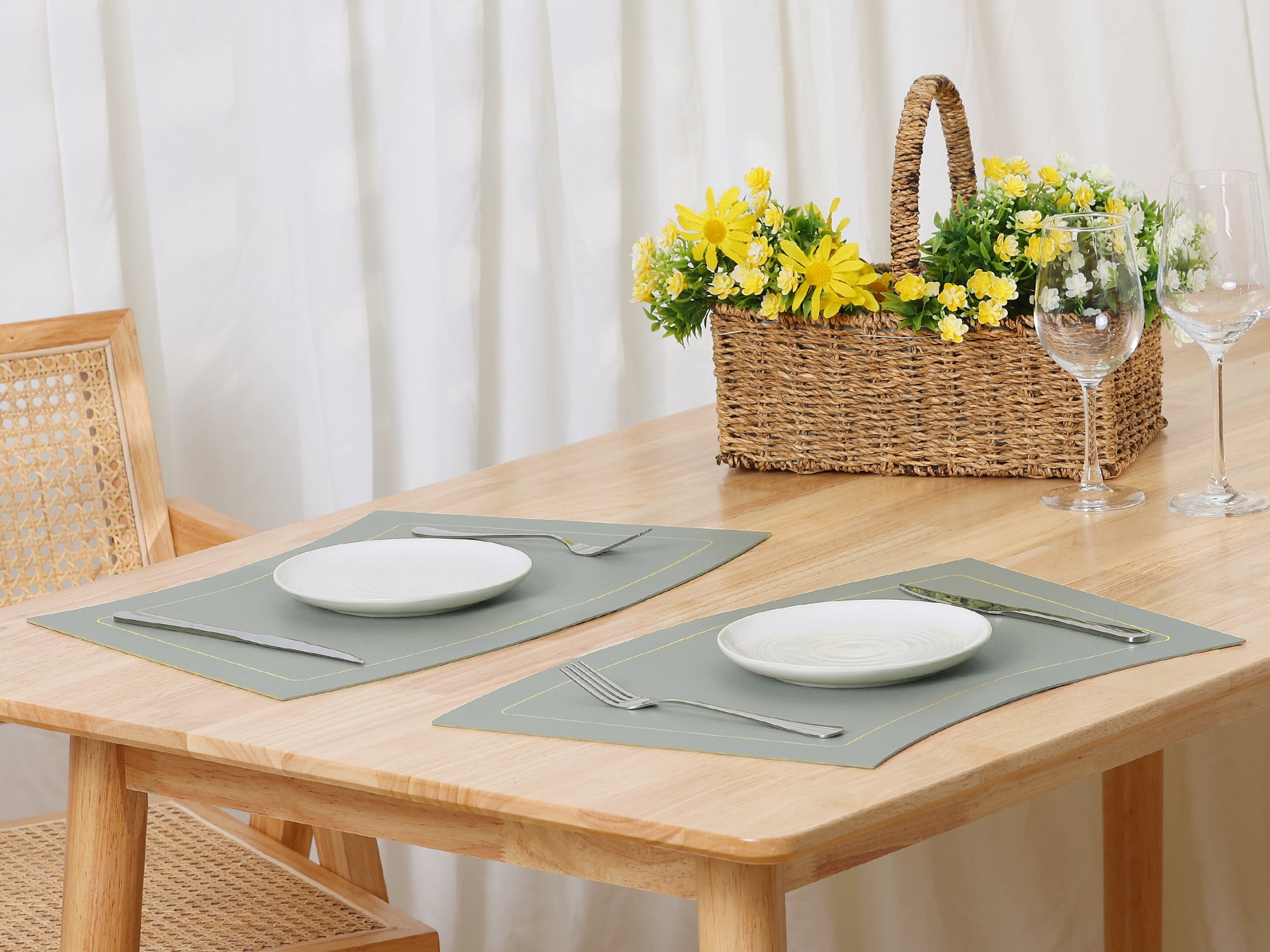 Unique Bargains Set of 6 Wedge Faux Leather Heat Resistant Wipe Clean Round Table Mats Grey