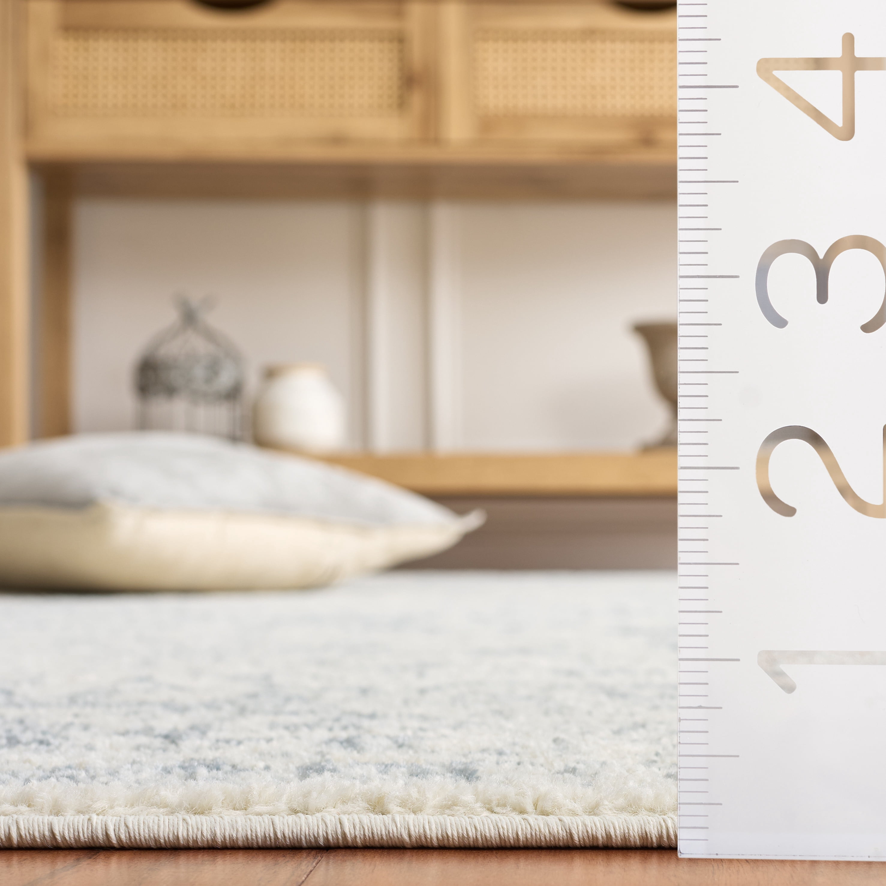 Safavieh Adirondack Wyatt Traditional Distressed Area Rug, Ivory/Slate, 6' x 8'
