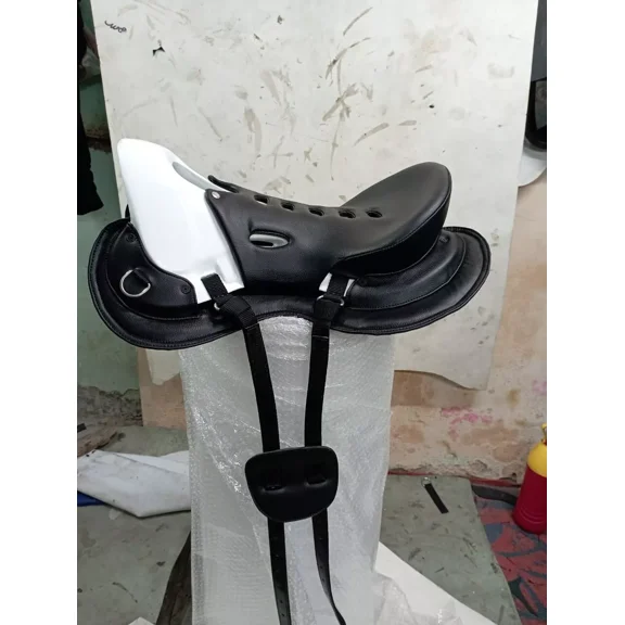 KGN Synthetic Endurance Horse Saddle, White and Black