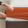 thumbnail image 4 of Sábanas Ajustables Maple&Stone Queen Paquete de 6 en Naranja Quemado, 4 of 5