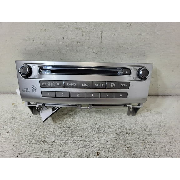 Pre-Owned 2017-2020 Infiniti QX60 Radio Control Panel OEM LKQ (Good)