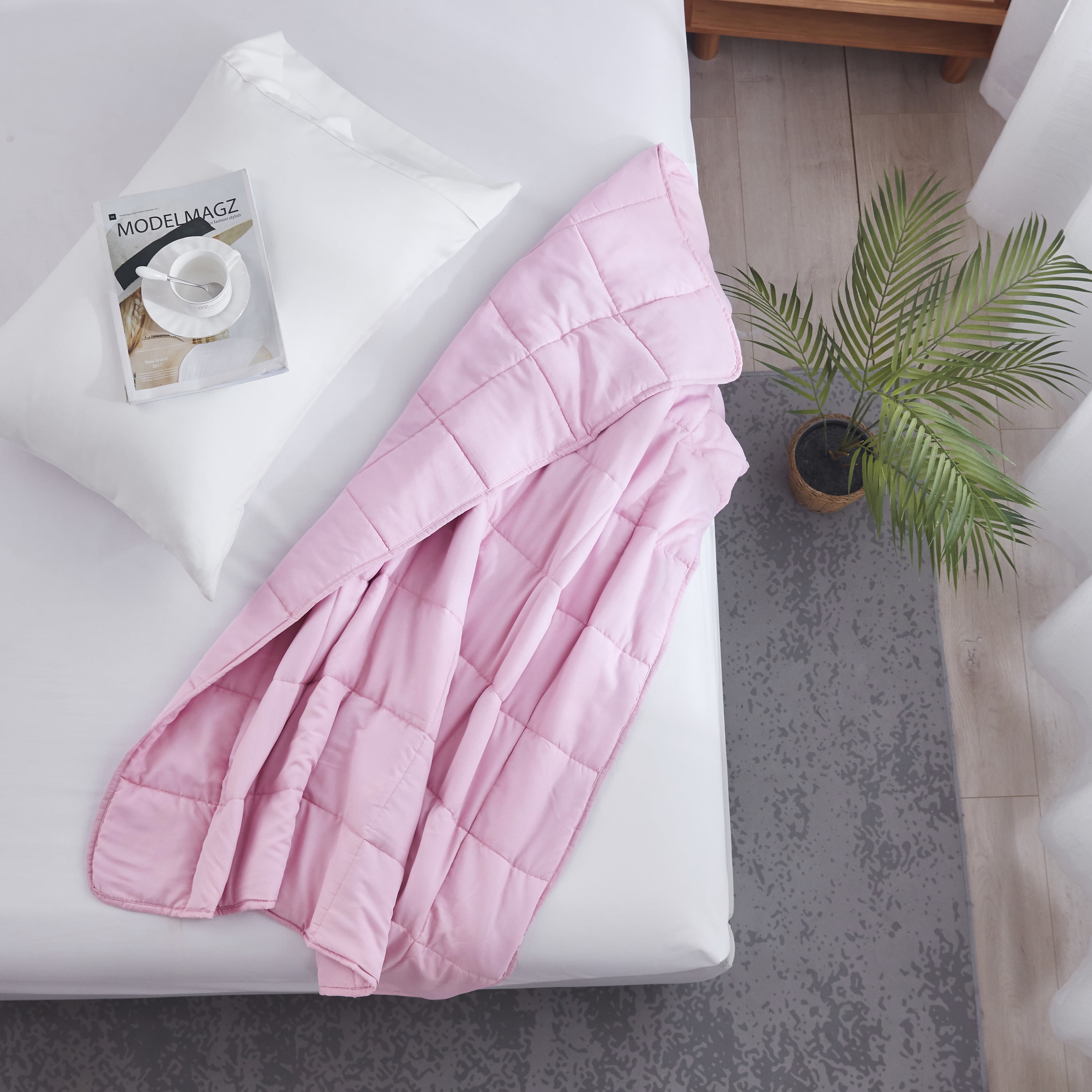 Bon Voyage Travel 5 lb Weighted Throw 40"x50", Pink