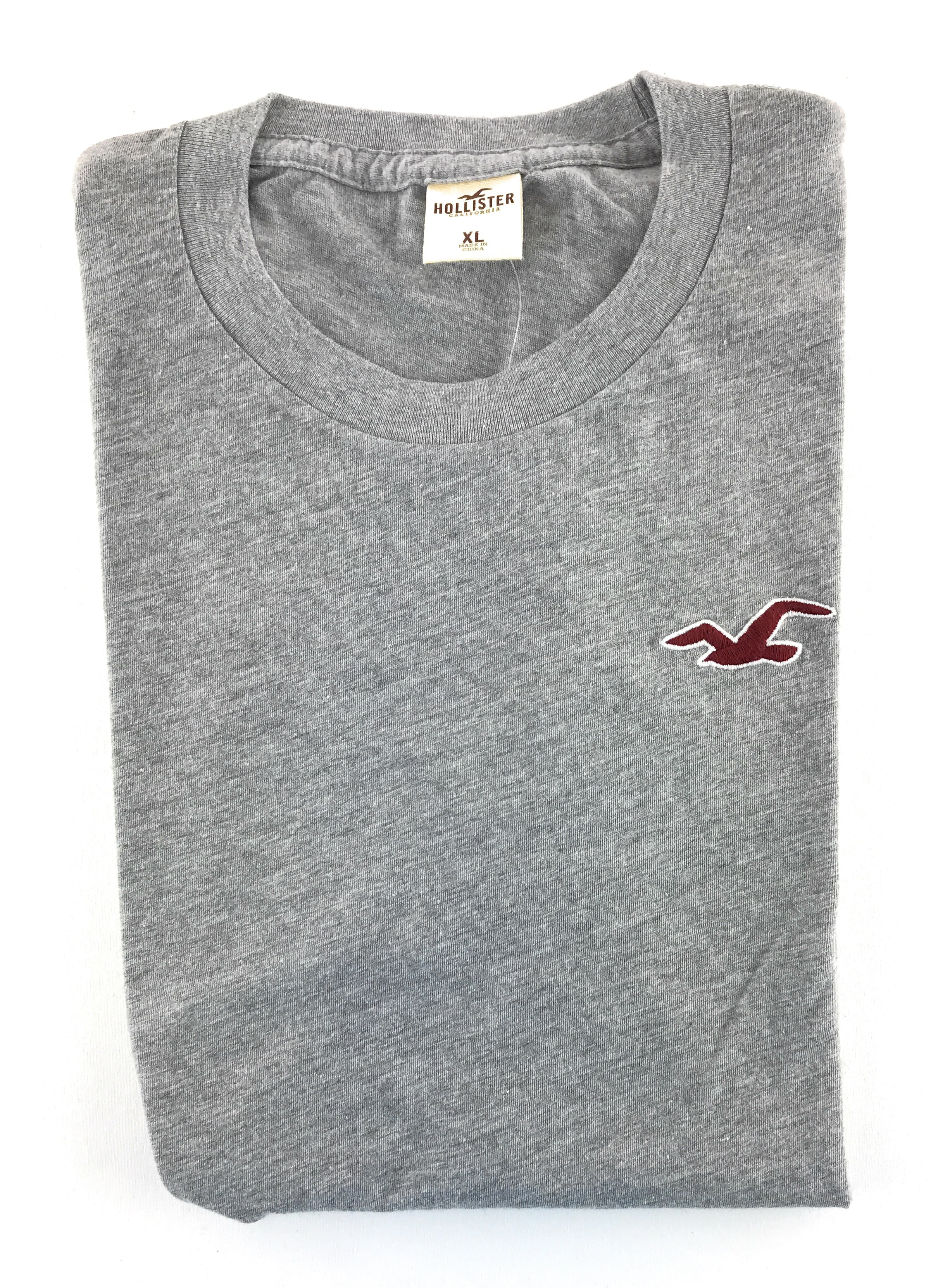 Hollister Slim Fit Henley T-Shirt Chest Pocket Seagull Logo in Gray Marl