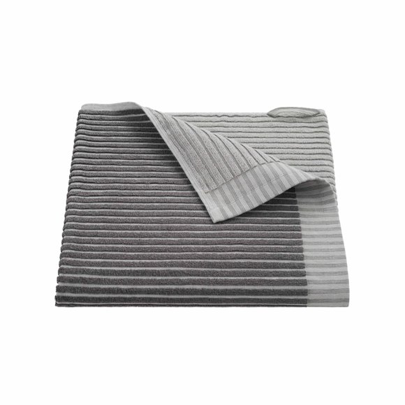 Martex Restore Toalla De Baño Con Rayas Esculpidas – Suave Absorbente Que Absorbe La Humedad Y De Secado Rápido – Ligera Para Uso Diario – Sensación Cómoda Con Práctico Lazo Para Colgar – 30" X 56" –