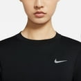 thumbnail image 4 of Nike Dri-FIT Top Women's Medium Black Long Sleeve Crew Neck Running Active SRT16, 4 of 5