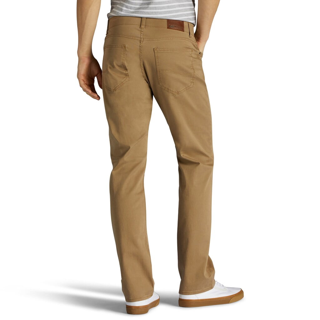Lee Men’s and Big Men’s Extreme Motion Straight Fit Tapered Leg Jeans