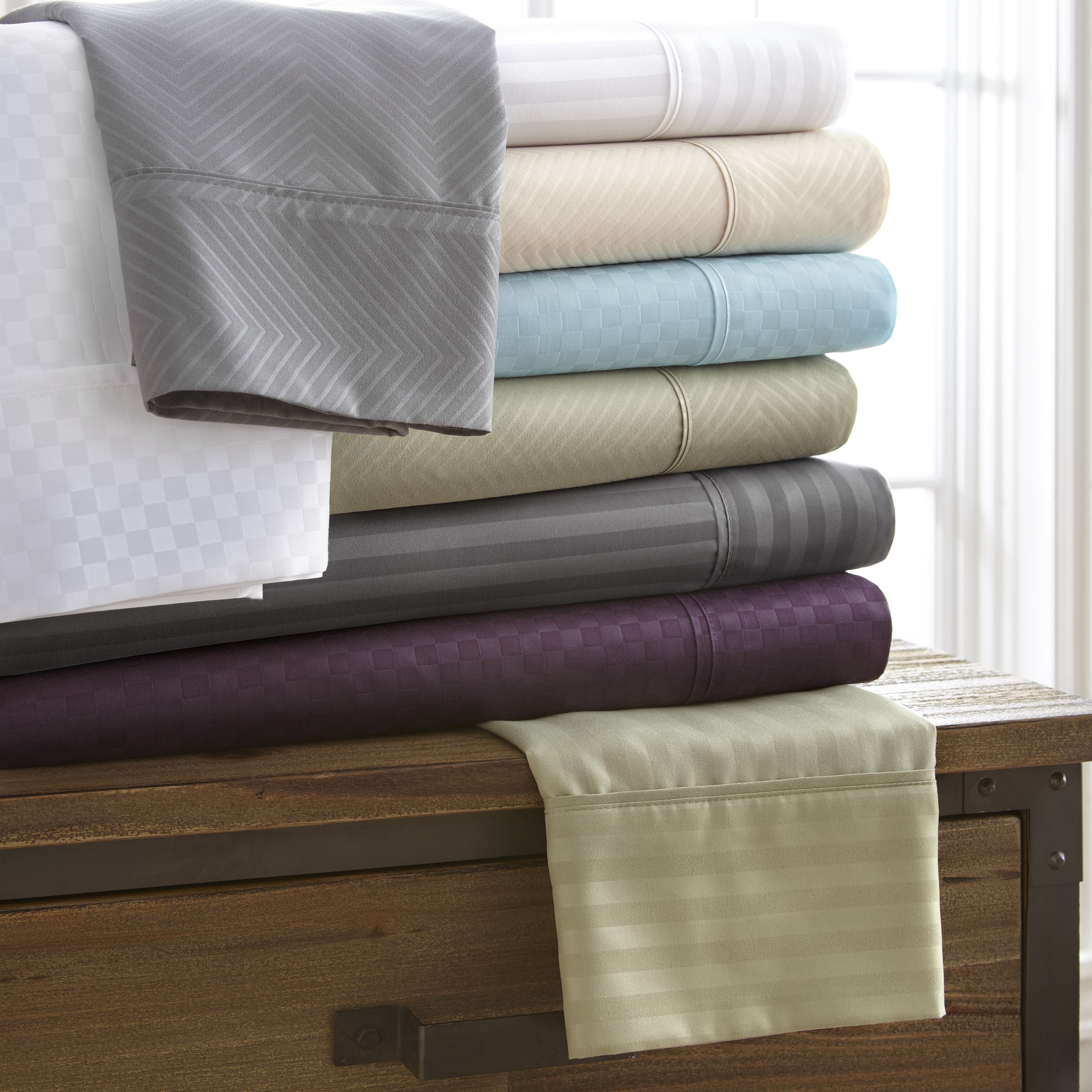 Noble Linens 4 Piece White Checkered Embossed Bed Sheet Set, Full