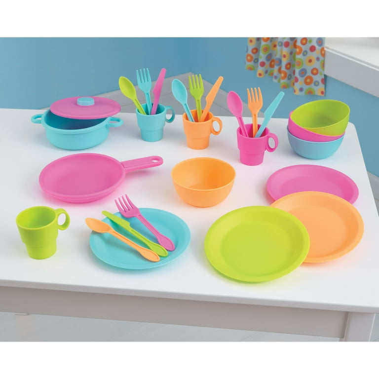 Green Toys Cookware and Dinnerware Set - 27 count
