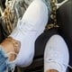 thumbnail image 1 of Zapatos deportivos con cordones para mujer, 1 of 1