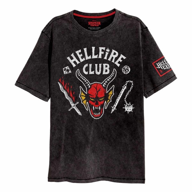 stranger things - camiseta hellfire club para adultos unisex (negro) Camiseta negra lavado ácido con cuello redondo y mangas cortas; gráfico central tipo escudo con texto HELLFIRE CLUB y calavera demoníaca roja con cuernos, espada en llamas y maza encadenada en blanco y rojo; parche en la manga derecha con texto Hellfire. 100% algodón, licencia oficial; adecuada para uso casual y eventos temáticos.
