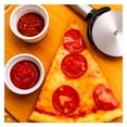 thumbnail image 4 of Rebanada de pizza sabor pepperoni, 4 of 5