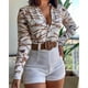 thumbnail image 4 of Puntoco Conjunto de dos piezas para mujer, tops estampados de manga larga con cuello en V, traje informal corto sólido, liquidación Puntoco Puntoco-805, 4 of 6