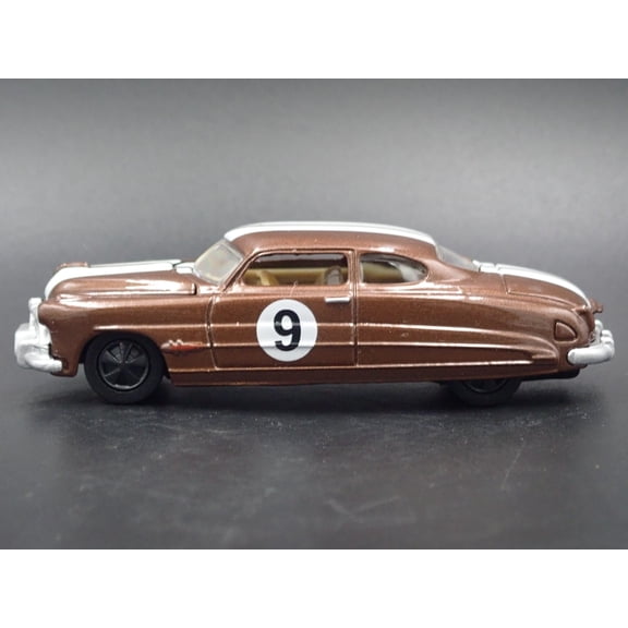 Open Box 1951 51 HUDSON HORNET BROWN 1:64 SCALE COLLECTIBLE DIORAMA DIECAST MODEL CAR