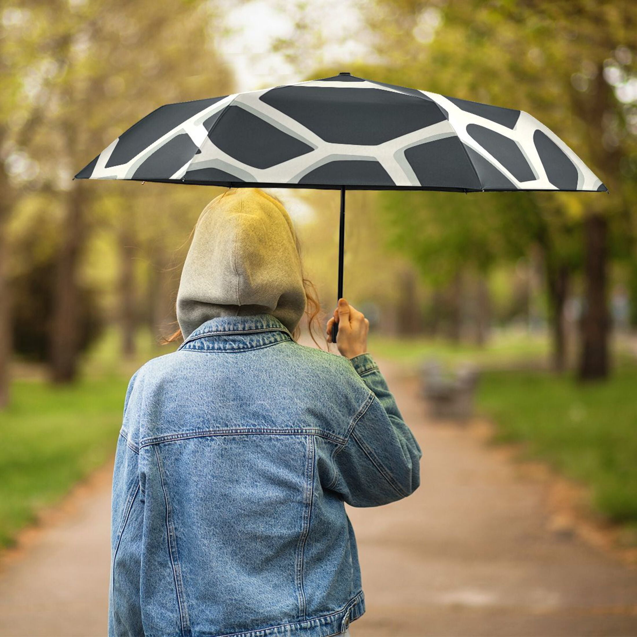 ALAZA Cow Print UPF 50+ Compact Folding Umbrella for Rain Travel Umbrella Packable