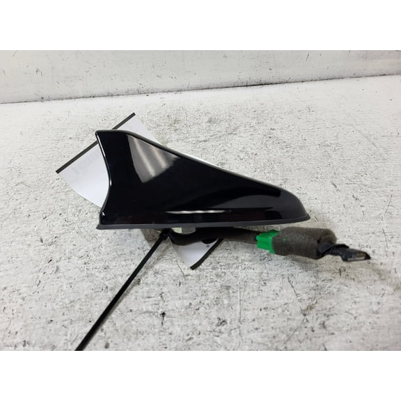 Pre-Owned 2021 Hyundai Elantra Radio Antenna Painted Black OEM LKQ - Verify Specific Vehicle Fitment In Description - (Good)