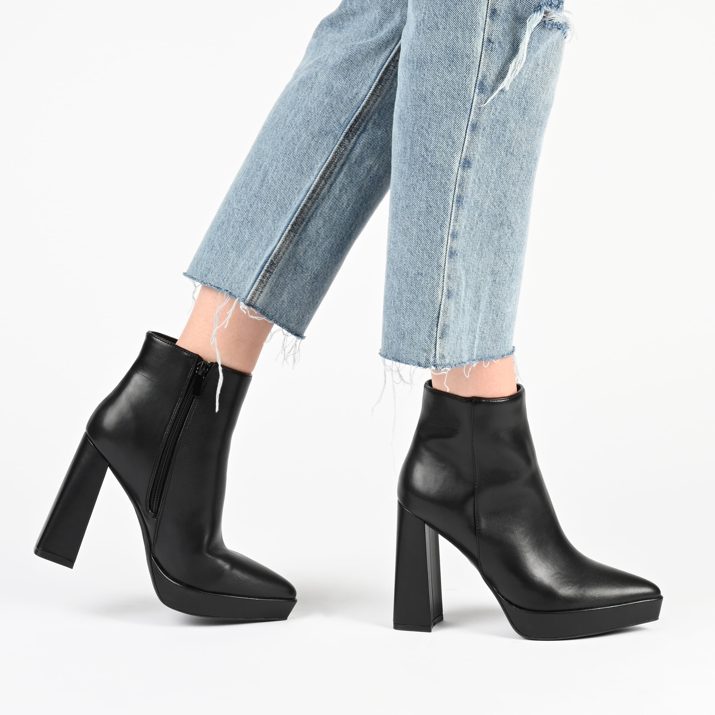 Journee Collection Womens Marnnie Pointed Toe Platform Ankle Booties