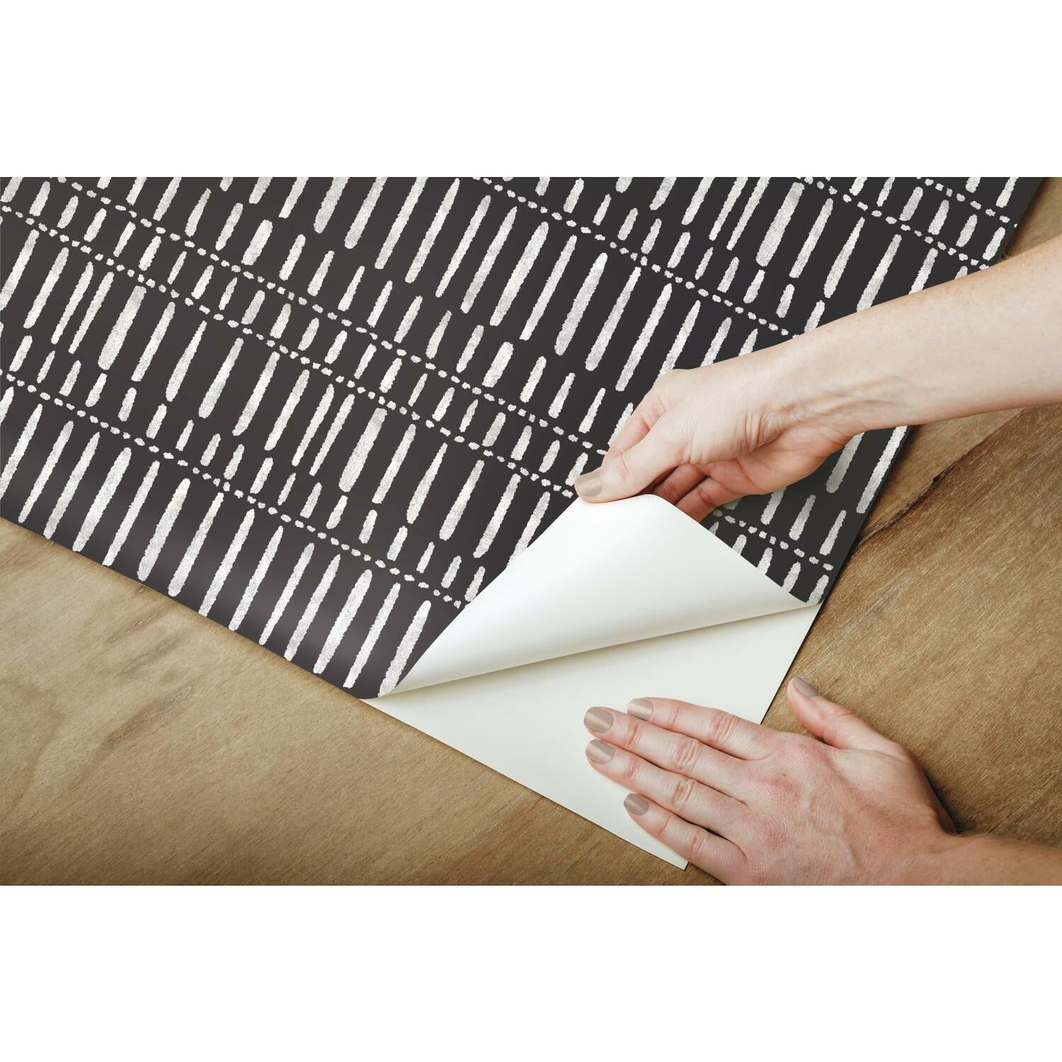 Better Homes & Gardens Gray Peel & Stick Wallpaper, Organic Stripe, 18" x 18.86'