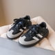 thumbnail image 1 of Zapatos para niños Primavera y otoño Zapatos de tabla para niños Zapatos de entrenamiento moral para niños sencillos y combinables con todo Zapatos casuales para niñas con pegatinas de pulido, 1 of 6
