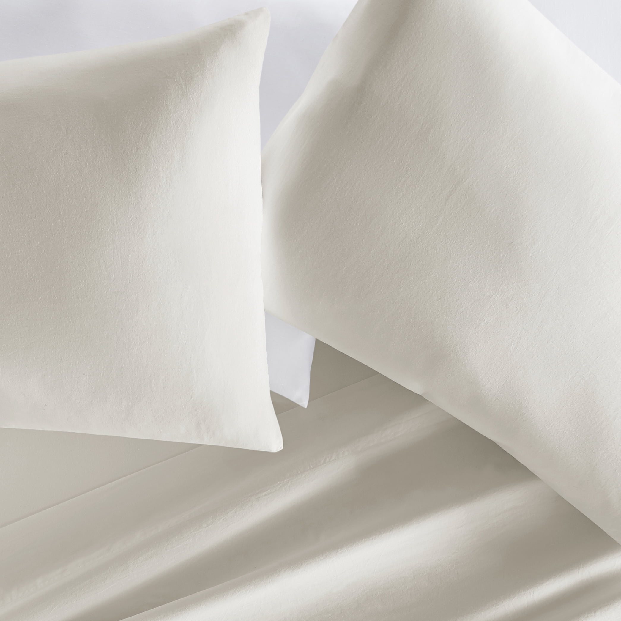 Ivory 300TC Cotton Cooling Pillow Case Set, Standard/Queen, by Noble Linens