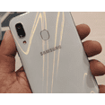 thumbnail image 2 of Smartphone Samsung Galaxy A30 A305G/DS C&aacute;mara dual 32GB/3GB Desbloqueado de f&aacute;brica - Blanco Samsung Samsung Galaxy A30 Samsung Galaxy A30, 2 of 8