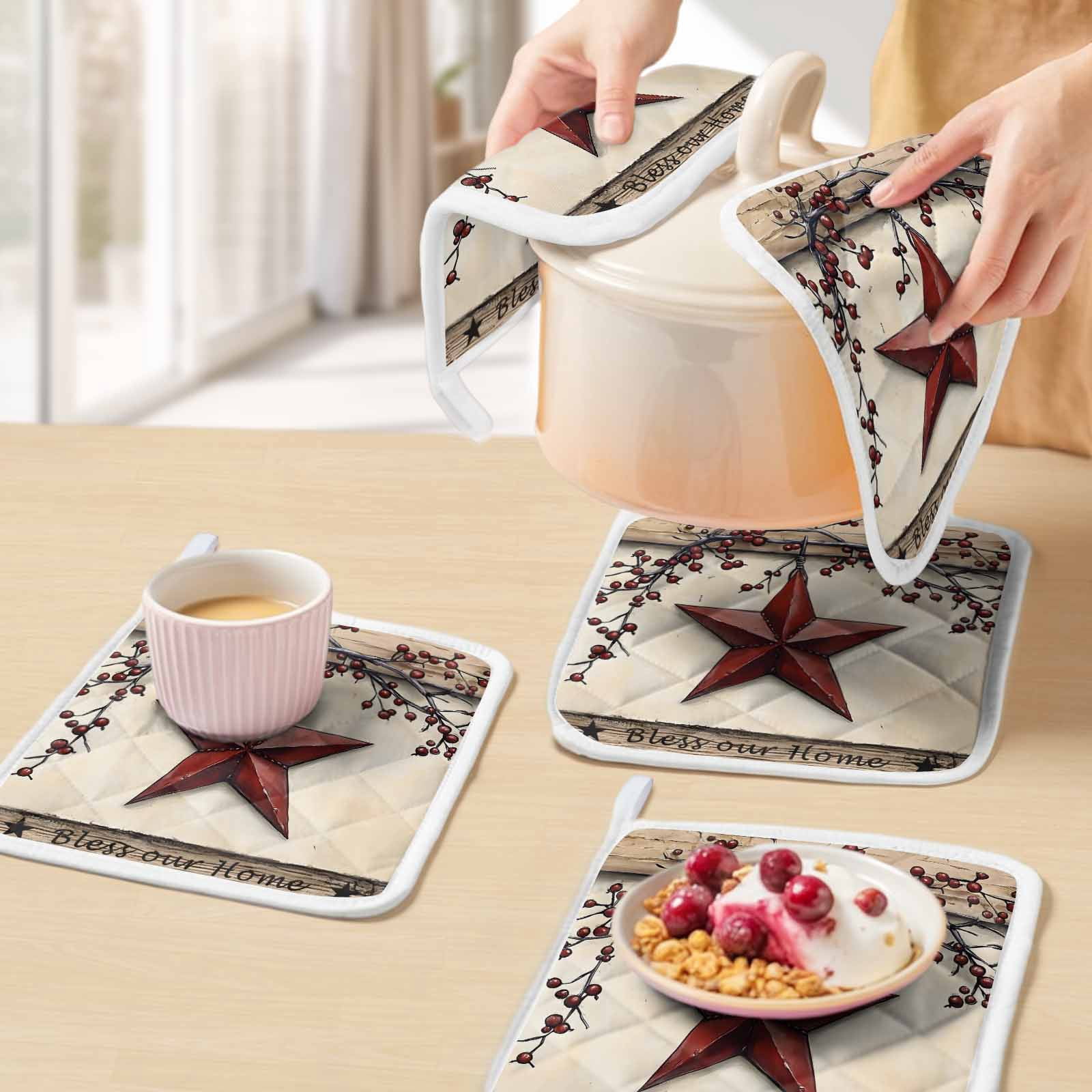 Red Texas Star Rustic Pot Holders for Kitchen Heatproof Potholder, 3 Pack Country Star Berries Wooden Hot Pads Multipurpose Oven Pads Cloth Potholders Trivet for Cooking Baking