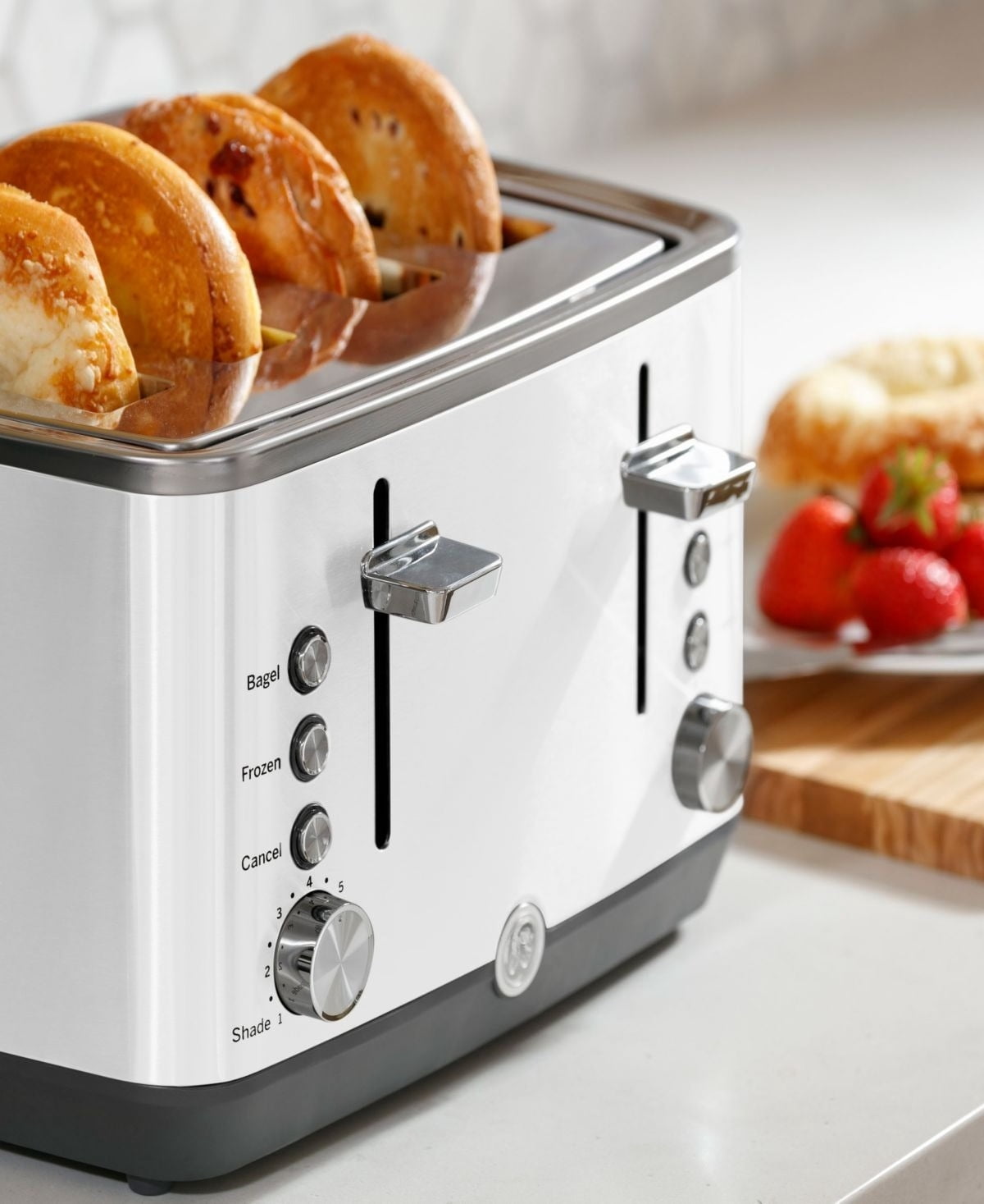 4 - slice toaster with separate controls and extra - wide slots