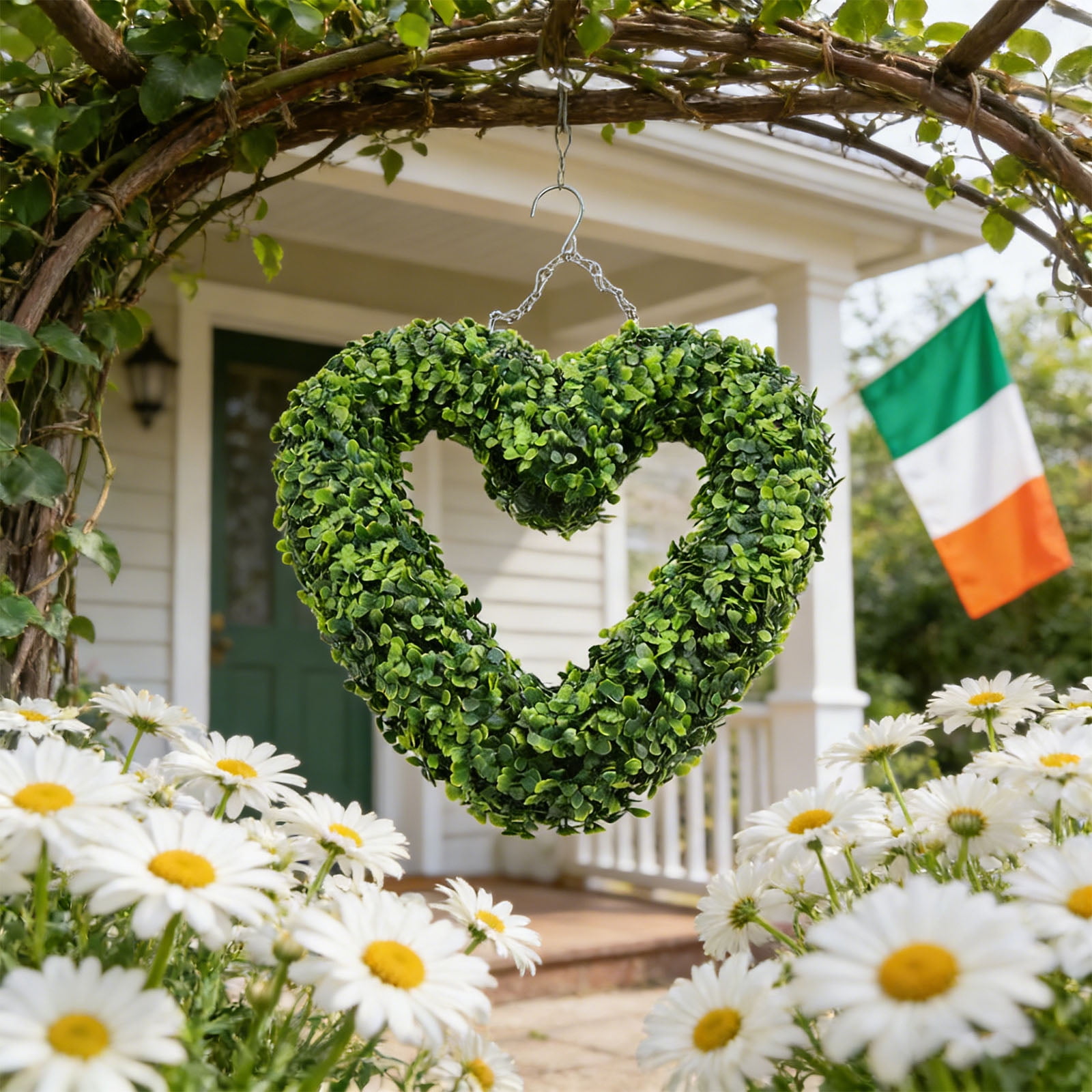 DAMAI 17in Valentine's Day Heart Wreath, Artificial Boxwood Greenery Wreath, Romantic Wedding Decoration,Valentine's Day Gift Door Wall Hanging Window Wedding Party Decoration