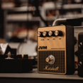 thumbnail image 4 of Pedal de overdrive y distorsión Marshall JVM negro y dorado, 4 of 6