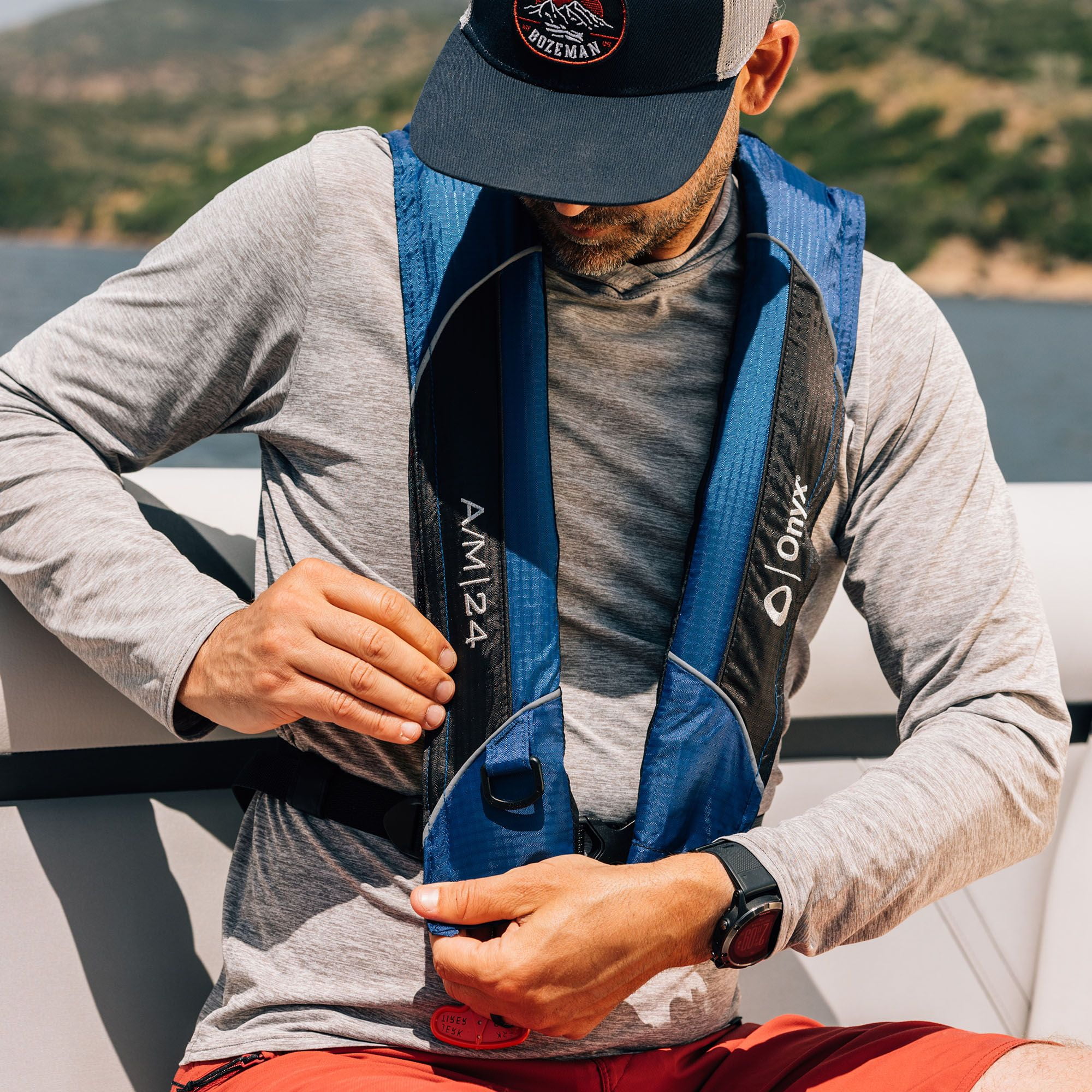Onyx A/M-24 Inflatable Life Jacket, Unisex