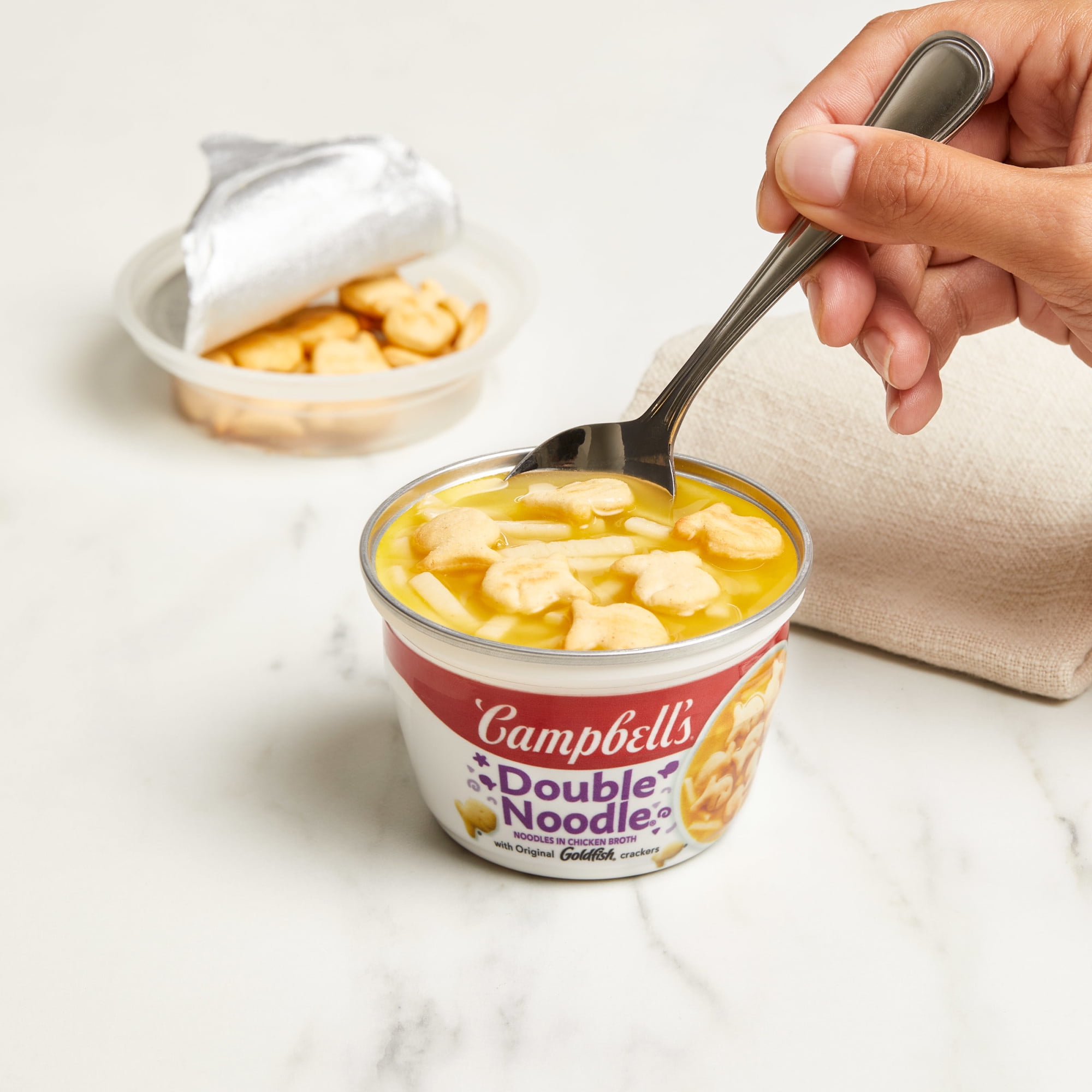 Campbell's Ready to Serve Double Noodle Soup with Original Goldfish Crackers, 7.35 oz Microwavable Bowl