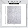 thumbnail image 3 of Design Imports CAMZ33212 Couverture pour Animaux de Compagnie Imprimé Os en Relief Taupe, 3 of 7