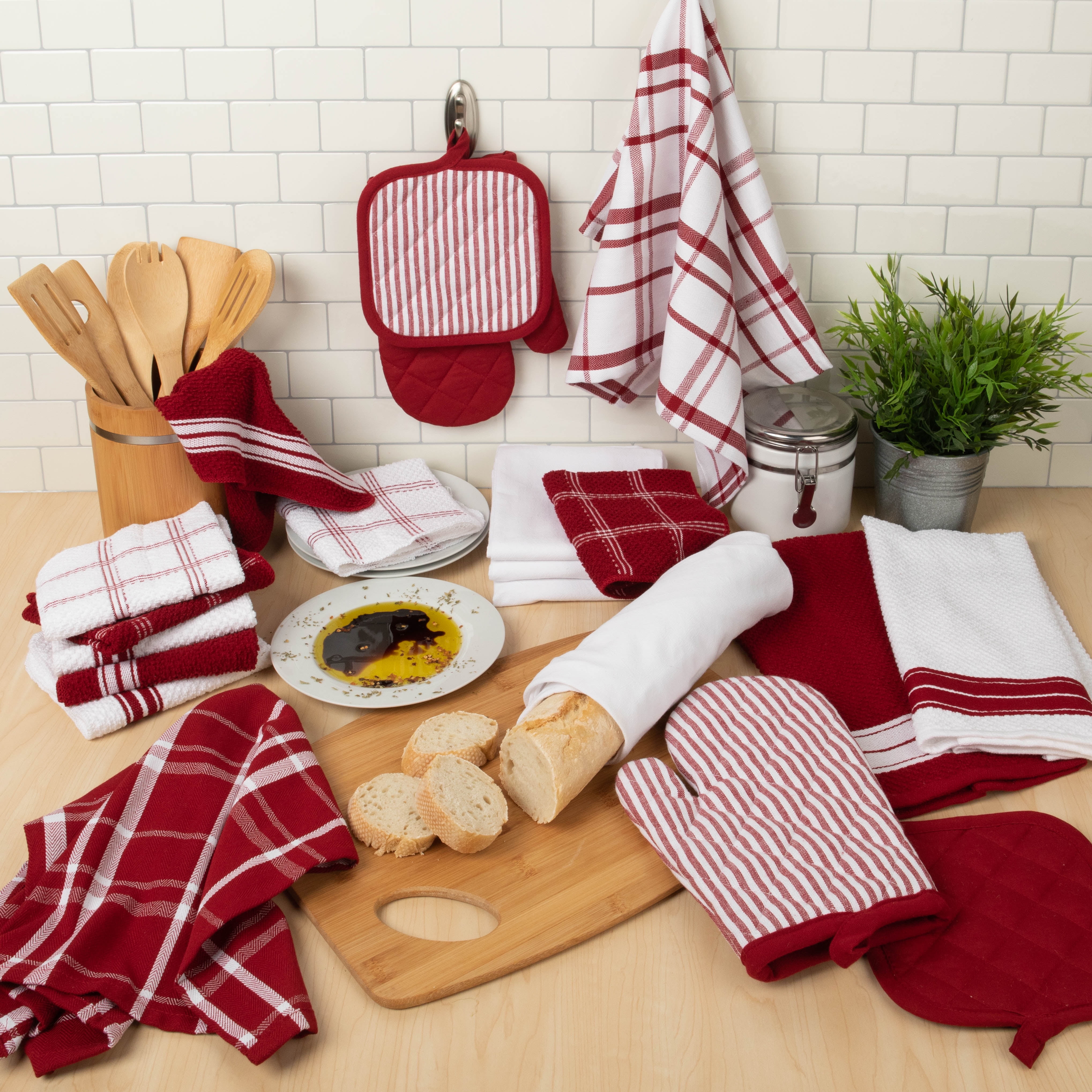 Two Terry Cloth Kitchen Towels with Matching Four Pack of Dish Cloths by Food Network