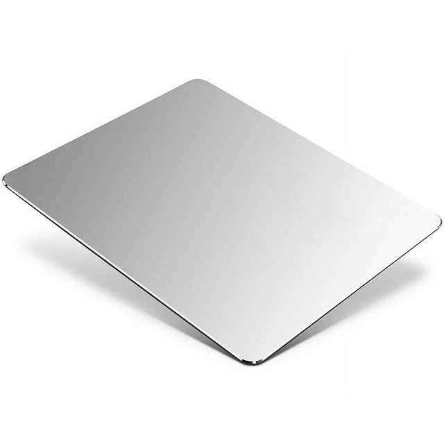 Alfombrilla de ratón metálica para juegos, de aluminio, con superficie suave y precisa y base de goma antideslizante para ratón láser/óptico (23 x 18 x 0,2 cm)