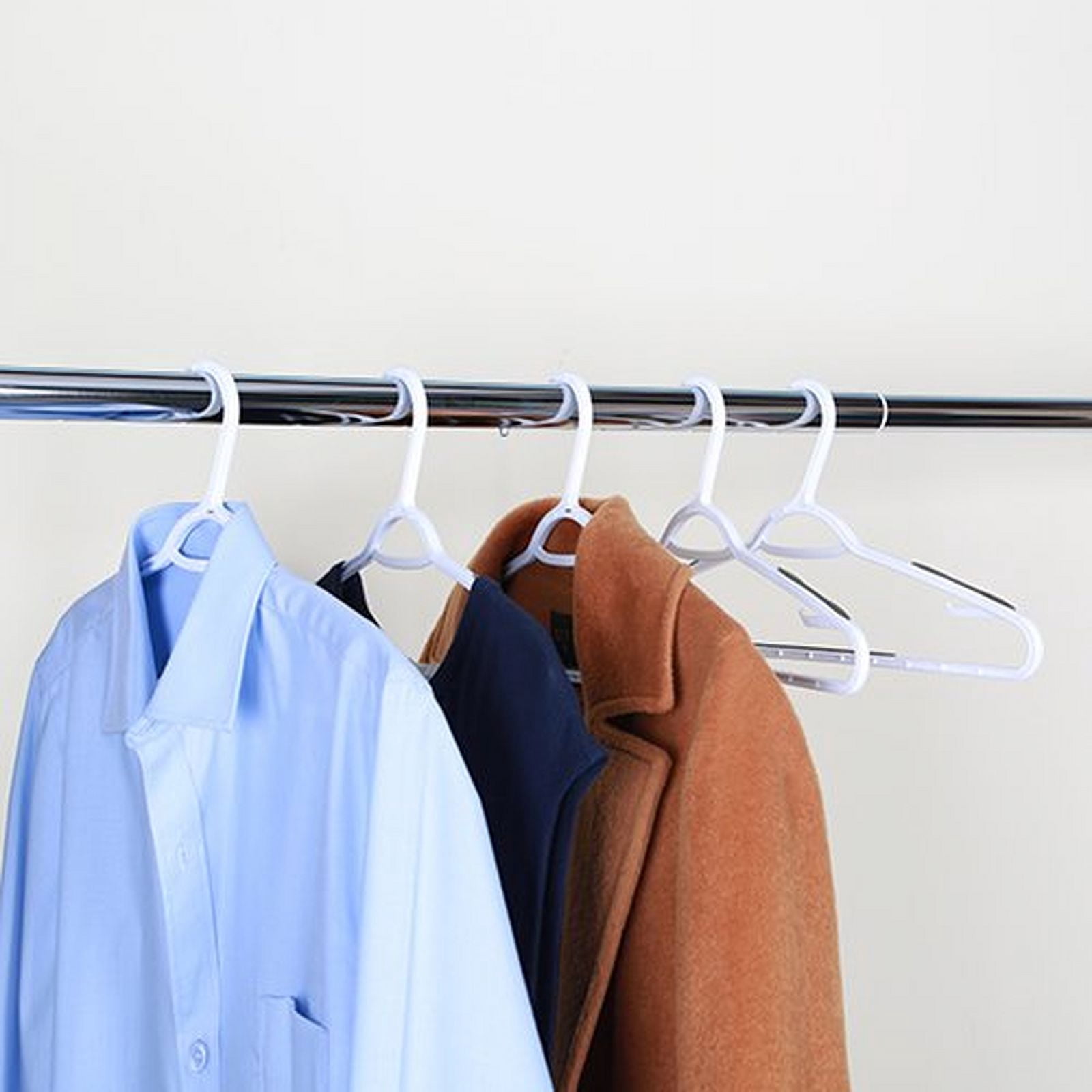 Heavy Duty Non-Slip Velvet Clothes Hangers Slim Design Space Savings 10 Pack
