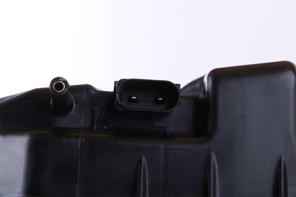 Nissens 996154 Engine Coolant Reservoir