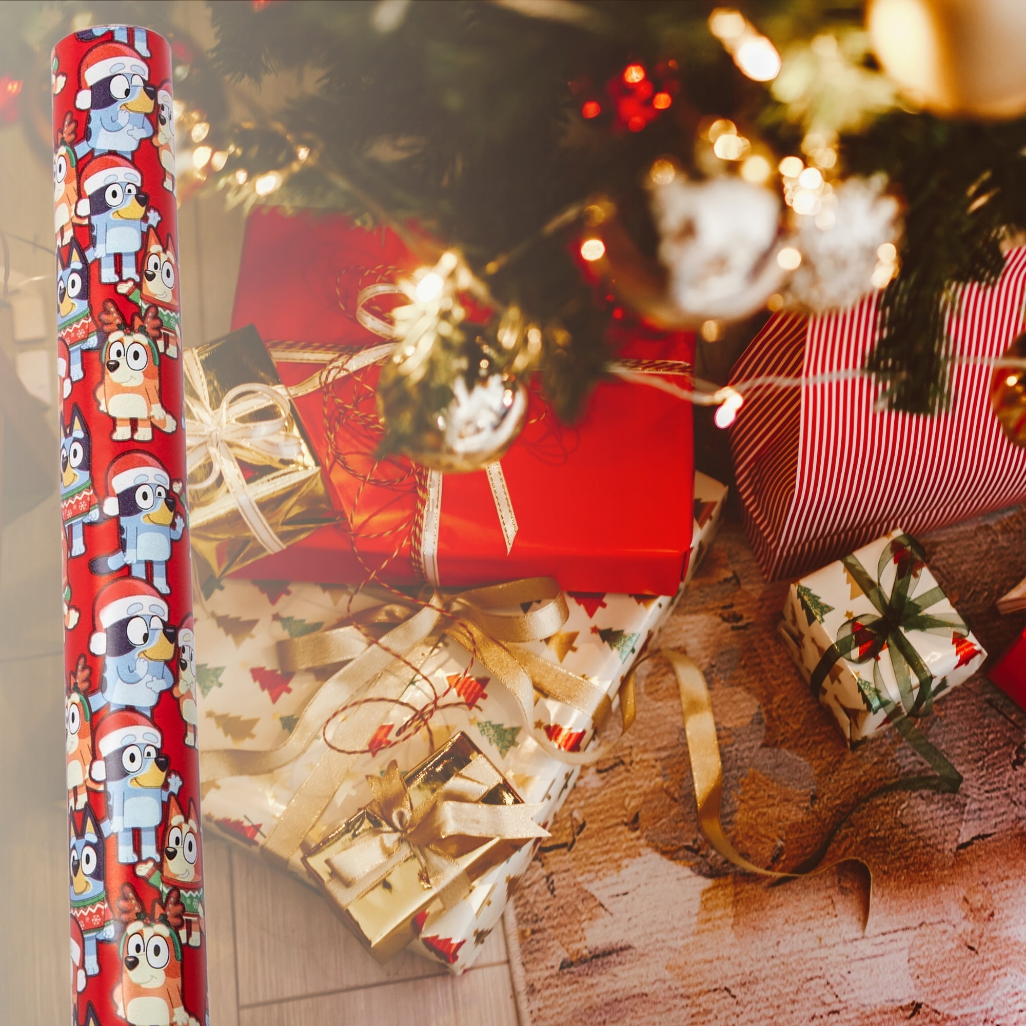 Bluey Christmas Wrapping Paper 1 Roll 40 Sq Ft – Premium Blue Gift Wrap with Cut Lines for Birthday Baby Shower Holiday Special Occasion Halloween Presents w/ Bonus Snoep in Beperkte Oplage