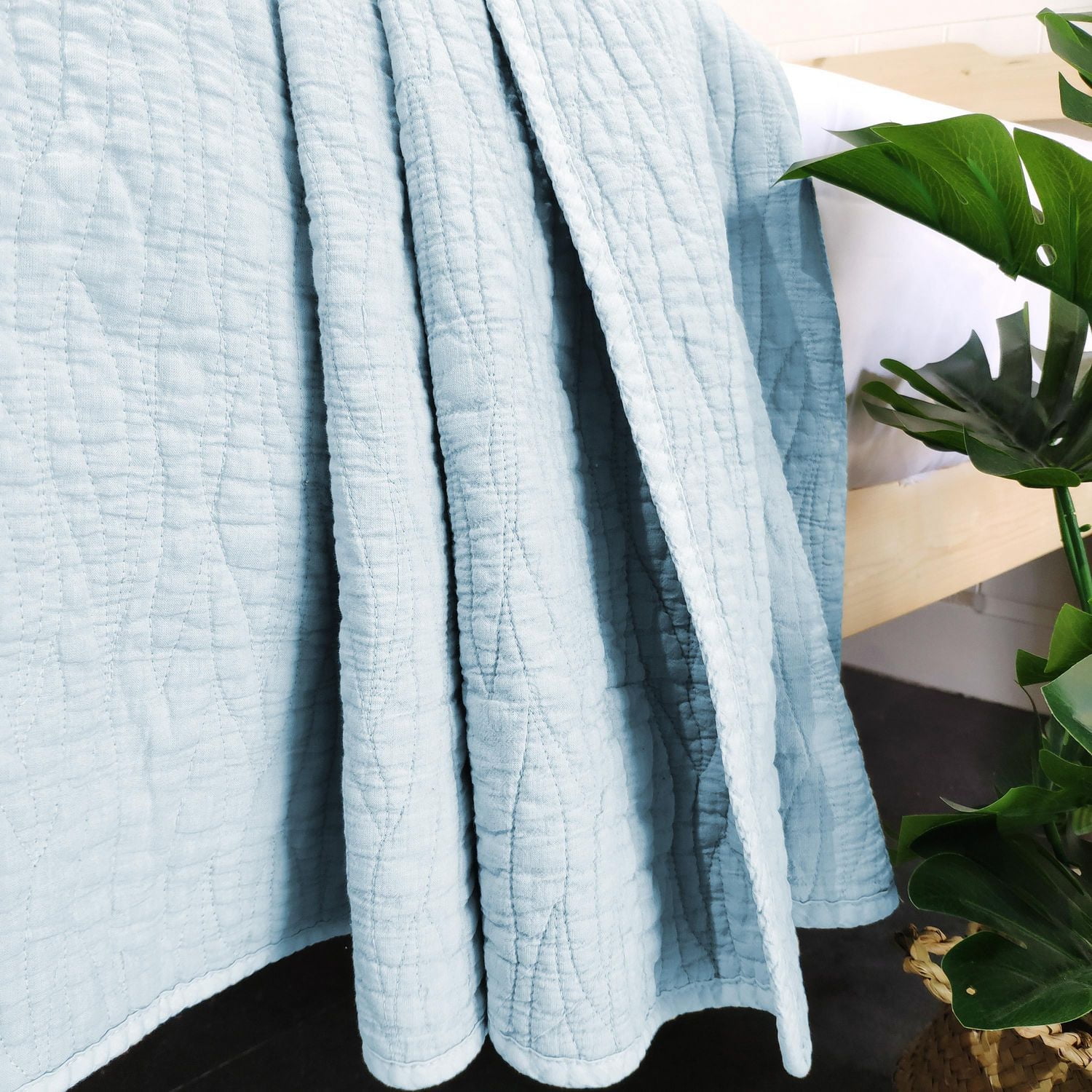 Gouchee Home Carson Quilt Set