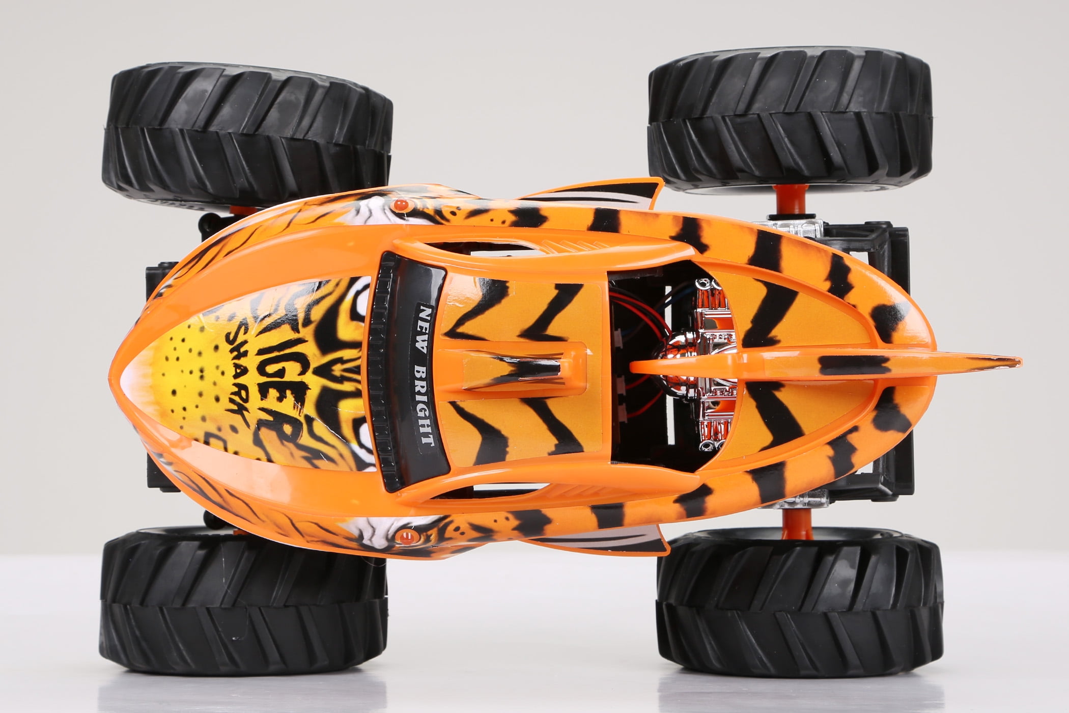 hot wheels tiger shark remote control