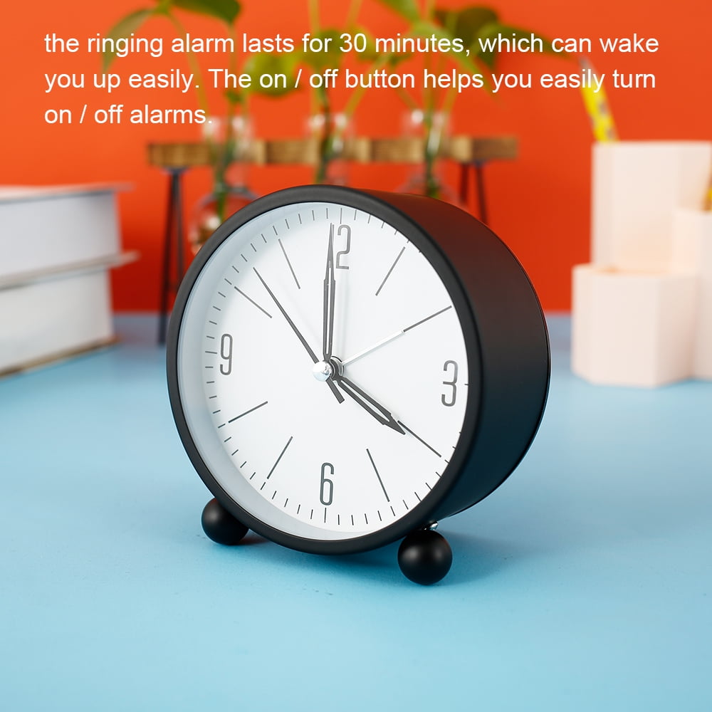 Zeokiar Silent Sweep Analogue Alarm Clock Battery Powered Desk Bedside Clock
