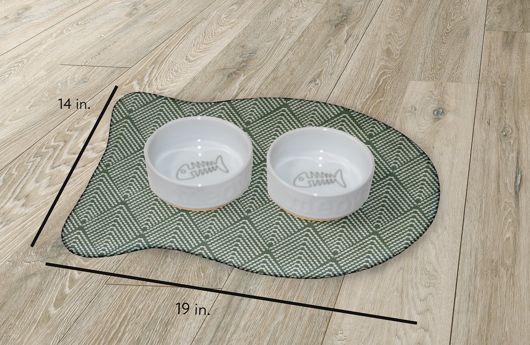 Simply Daisy Lifeflor Fish Shape Pet Feeding Mat for Cats