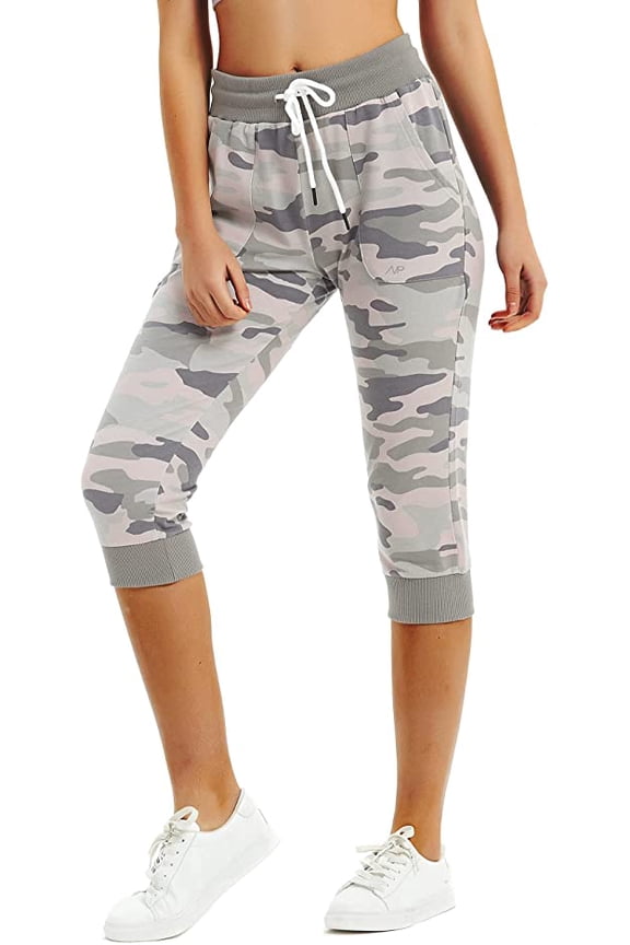 Women’s Capri Sweatpants Jogger Cargo Pants with Pockets for both Sports and Casual Wear (Camo Pink M)