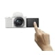 thumbnail image 4 of Sony Alpha ZV-E10 restaurada - Kit de cámara Vlog sin espejo con lentes intercambiables APS-C - Blanco (reacondicionado), 4 of 5