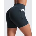 thumbnail image 2 of Shorts CRZ YOGA Butterlift tiro alto con bolsillos 13 cm azul marino, 2 of 5