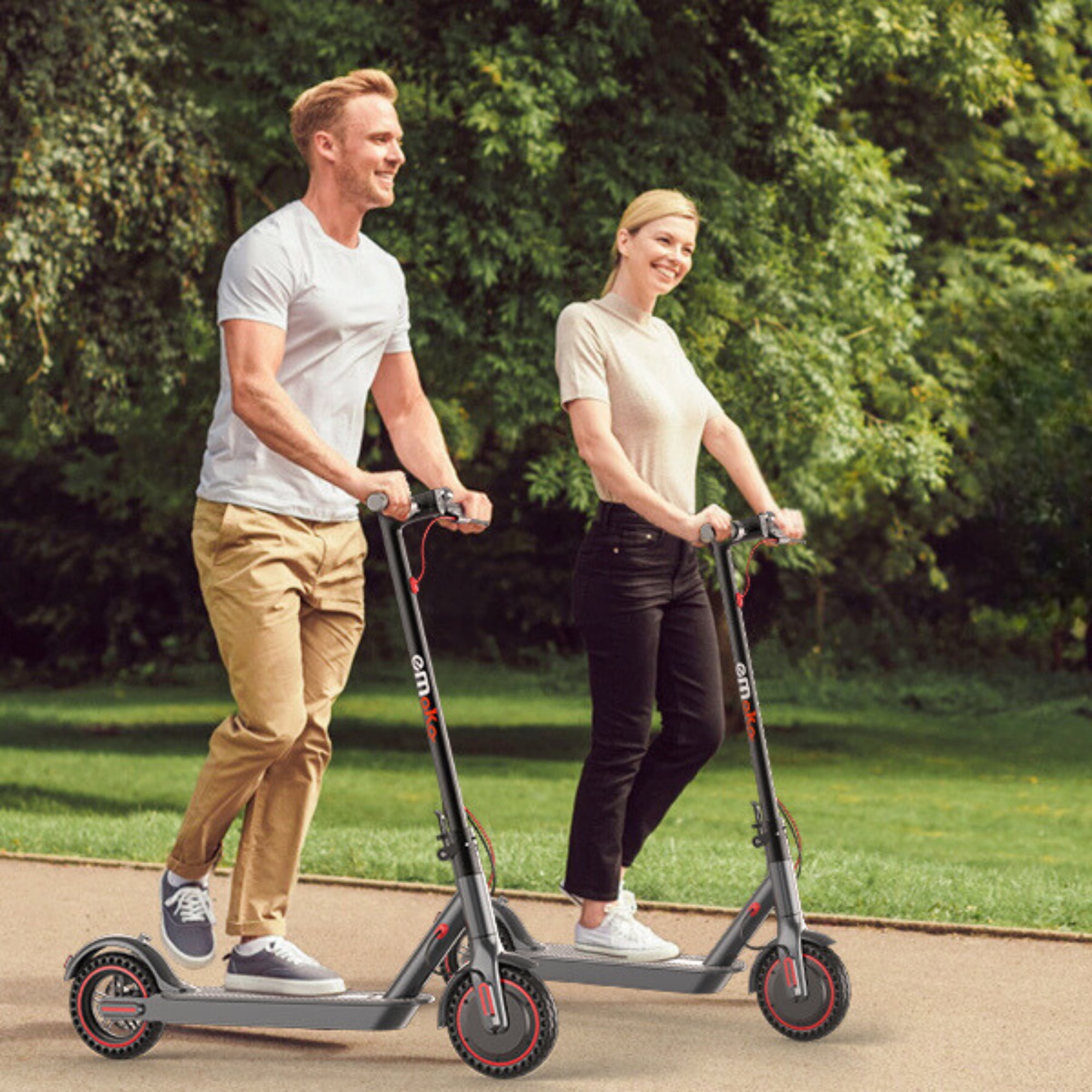 Emoko T4 PRO roller - 60 ezerért az olcsó városi futkosós! 2 Felújított Emoko T4 PRO elektromos roller - összecsukott állapotban