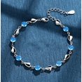 thumbnail image 4 of Pulsera de plata 925 para mujer, pulseras chapadas en oro con circonitas en forma de corazón, regalo de cumpleaños para mujeres, regalo para mamá, 4 of 5